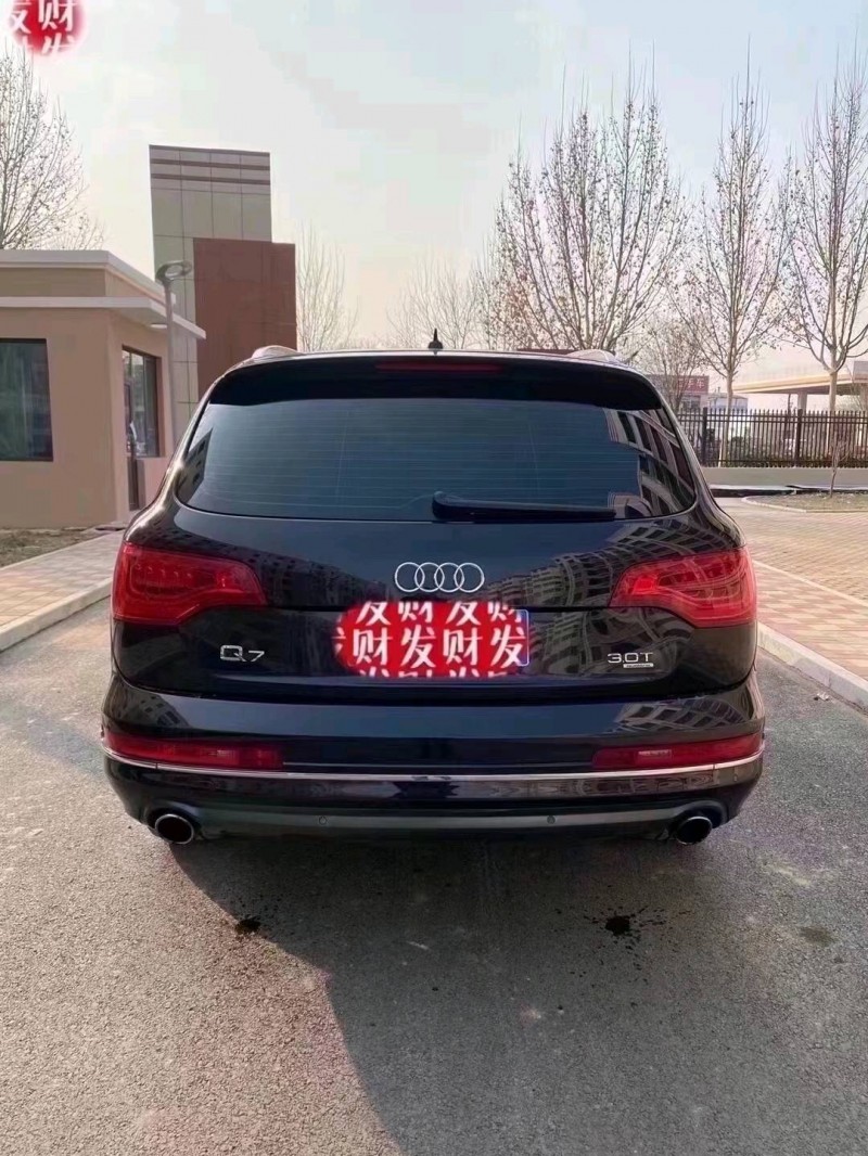 濰坊11年奧迪Q75