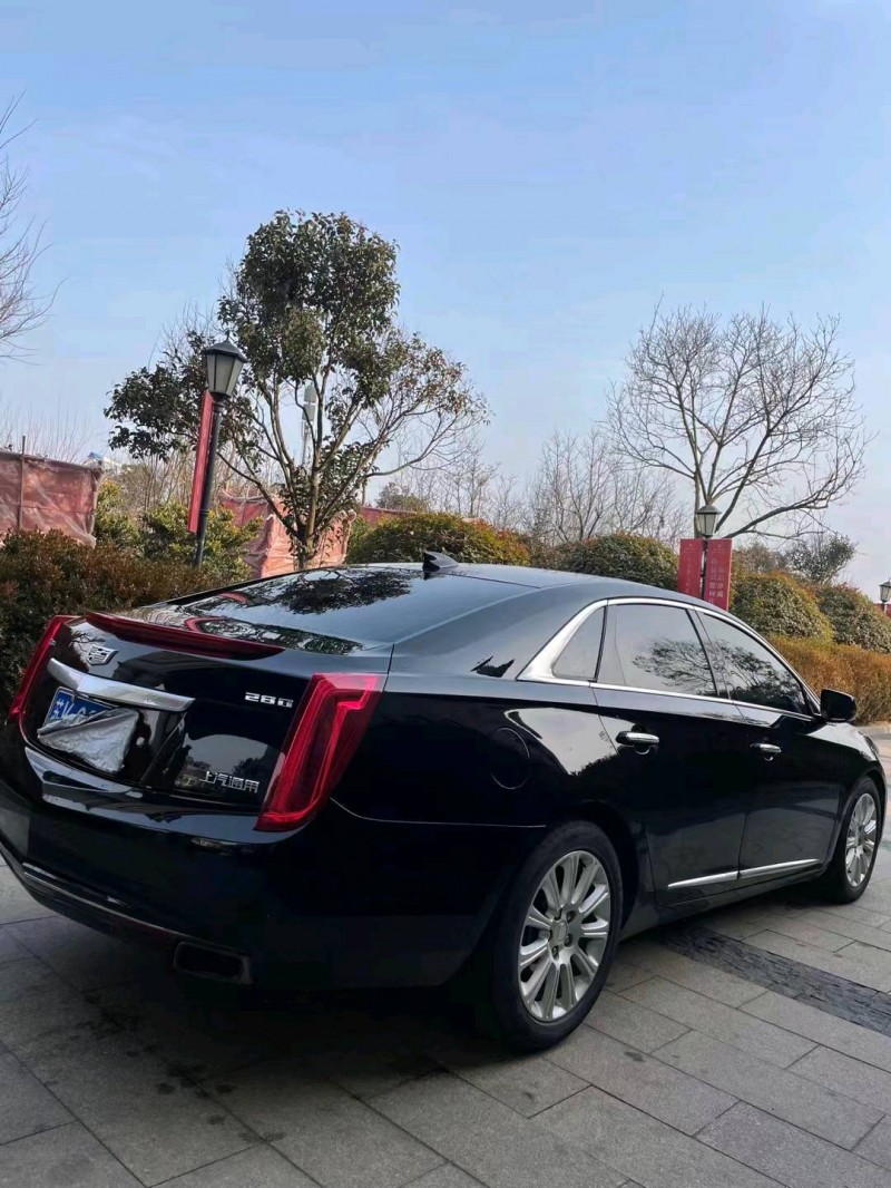 煙臺17年凱迪拉克XTS1