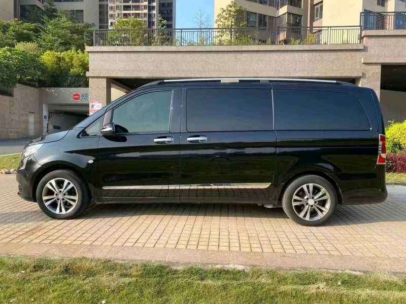 佛山18年奔馳V6