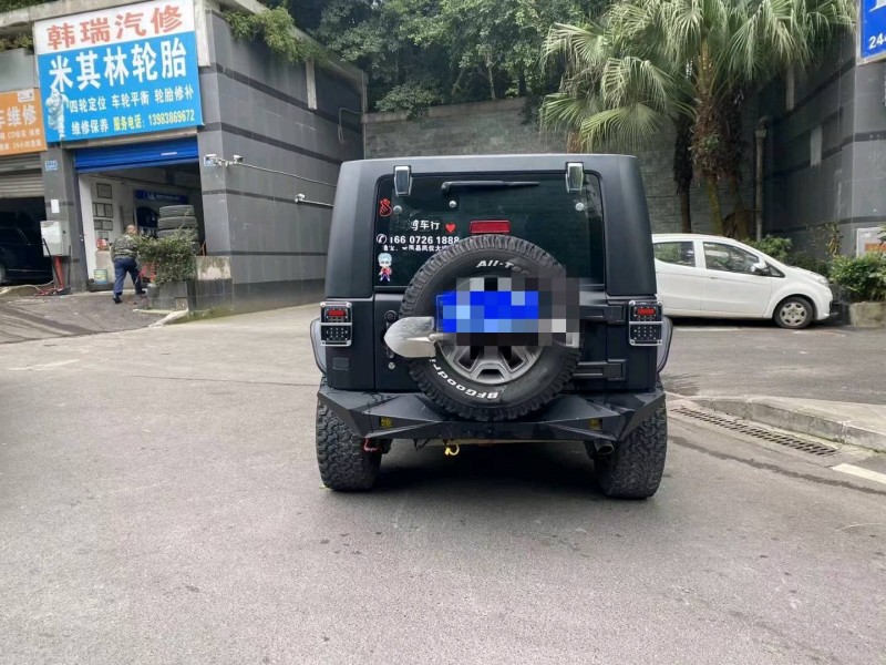 重慶09年Jeep牧馬人1