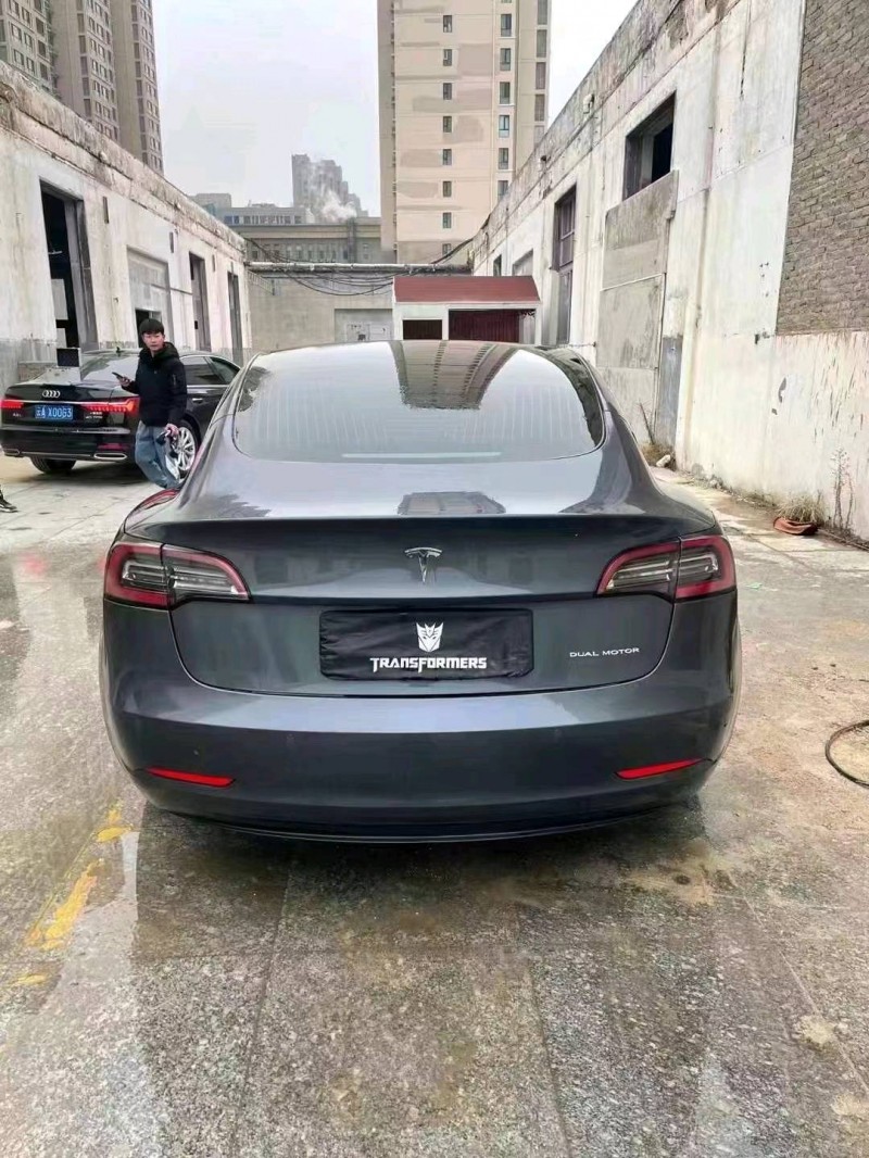 保定19年特斯拉MODEL 35