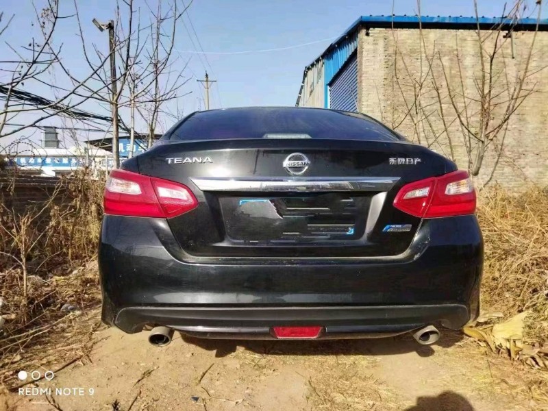 安陽17年日產天籟6