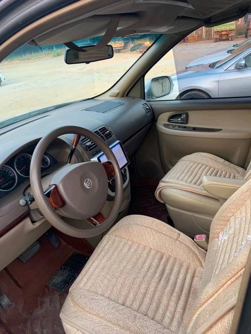 广州07年别克GL86