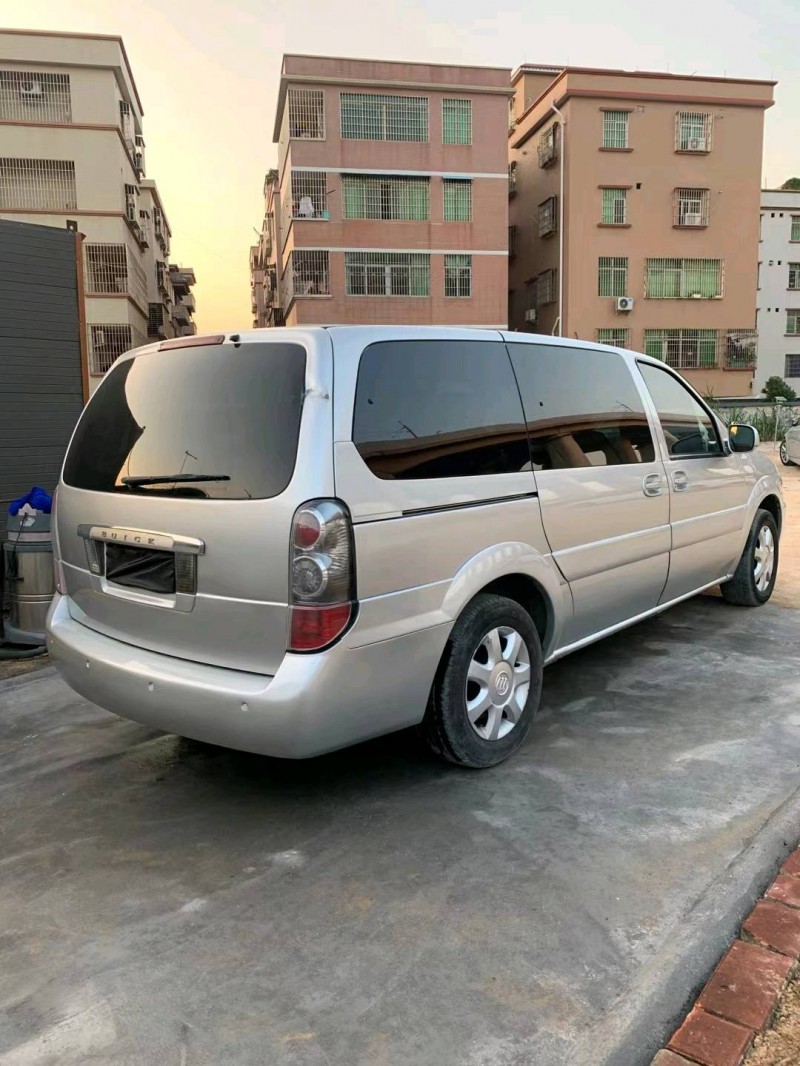 广州抵押车07年别克gl8出售