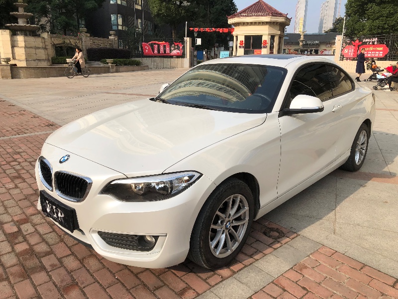 北京18年宝马2系8