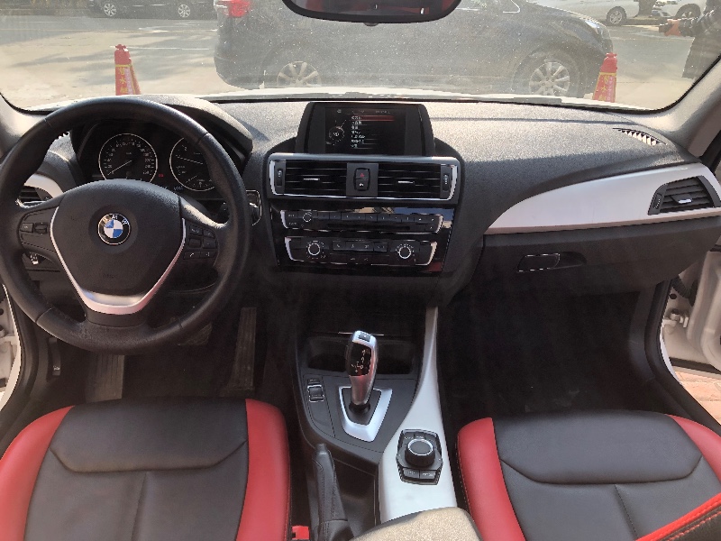 北京18年宝马2系3