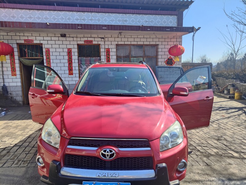晉中12年豐田RAV45