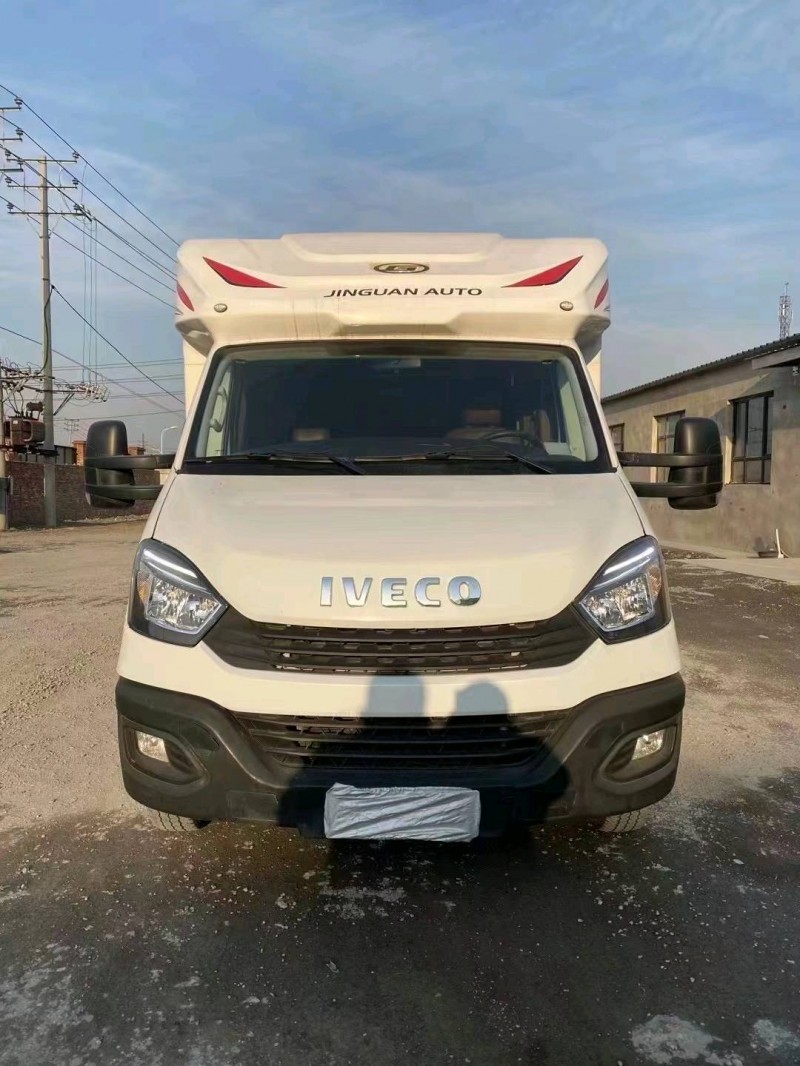 沈陽19年依維柯房車9
