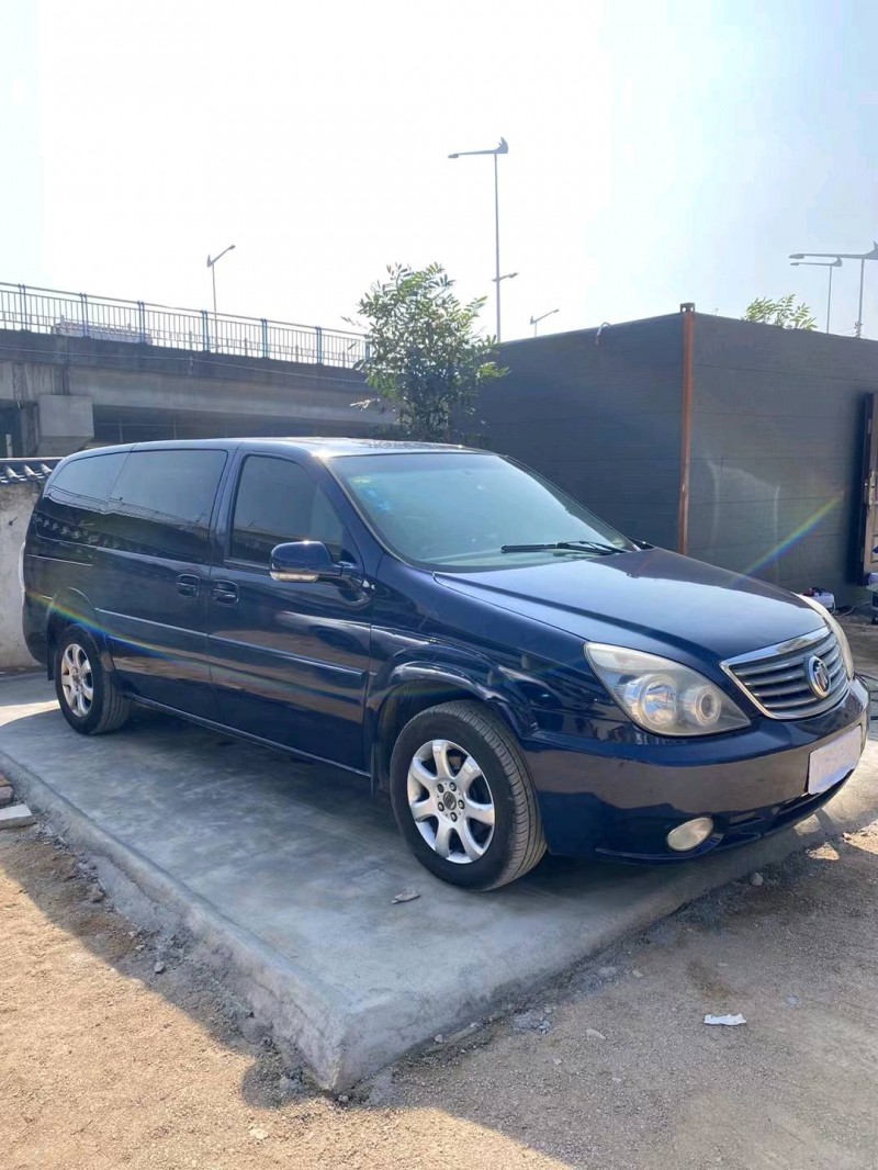 广州09年别克GL82