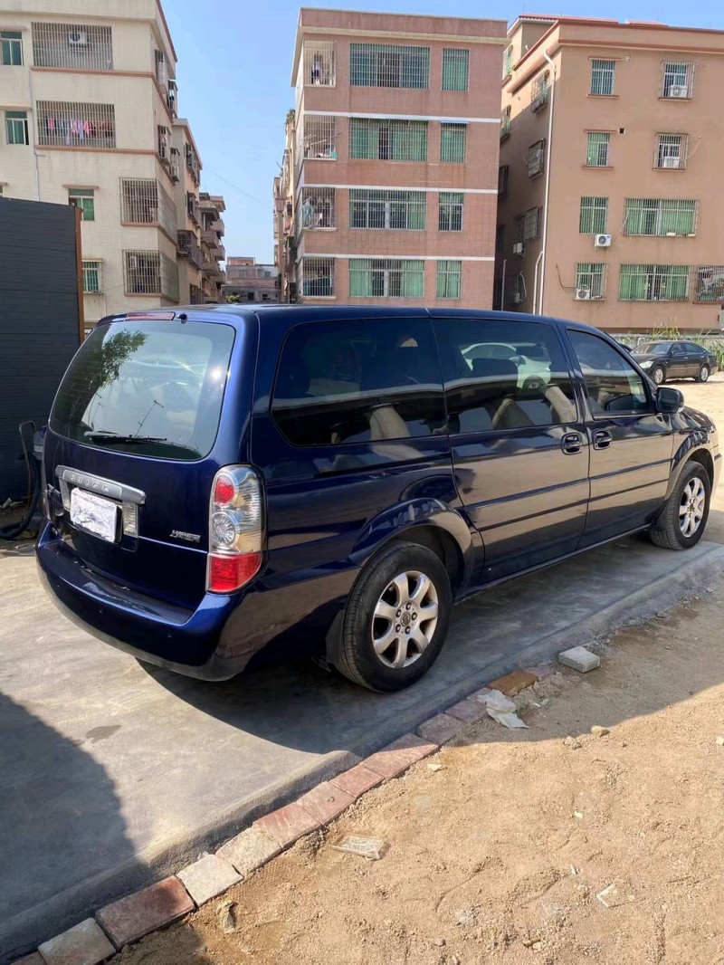 广州09年别克GL89