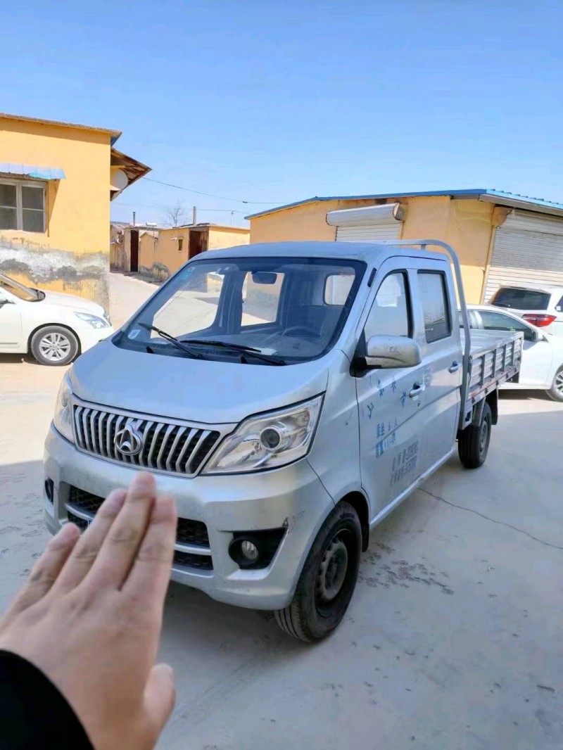煙臺20年長安汽車睿行S50T2