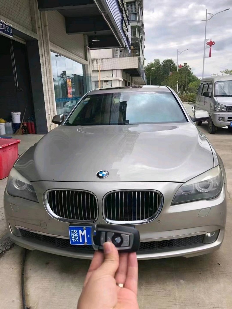 景德鎮13年寶馬7系1