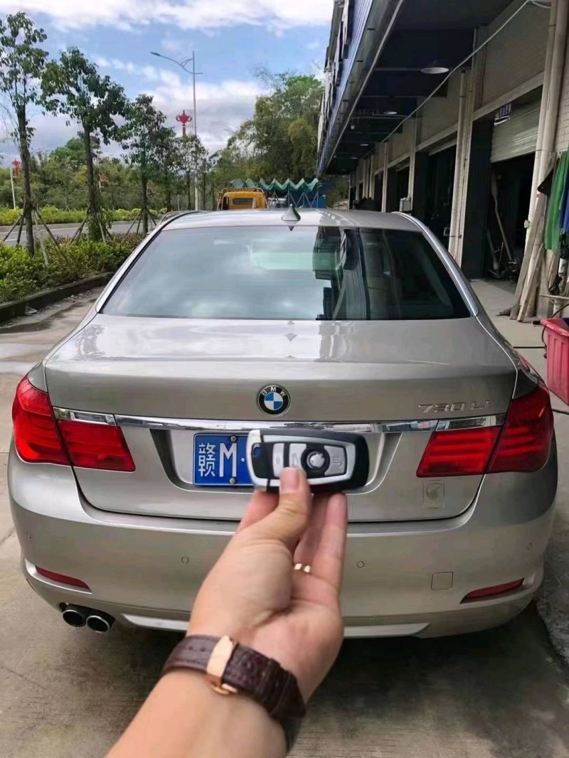 景德鎮13年寶馬7系4