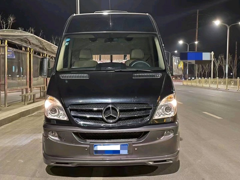 北京12年奔驰斯宾特6