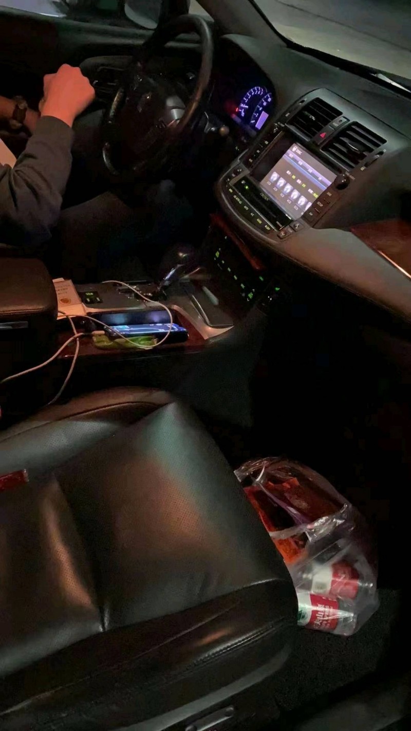 北京13年丰田皇冠5