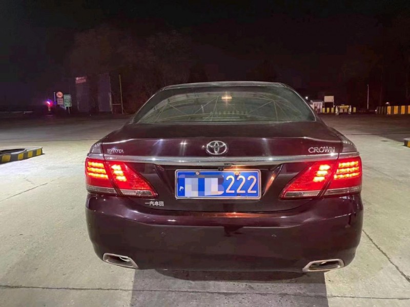 北京13年丰田皇冠6