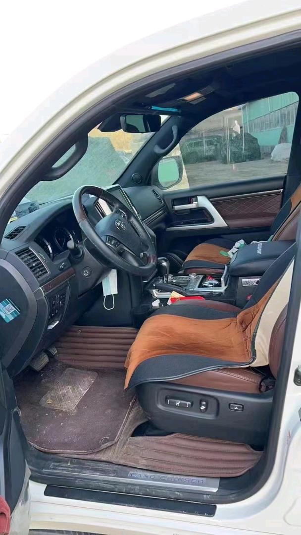 北京18年丰田兰德酷路泽4