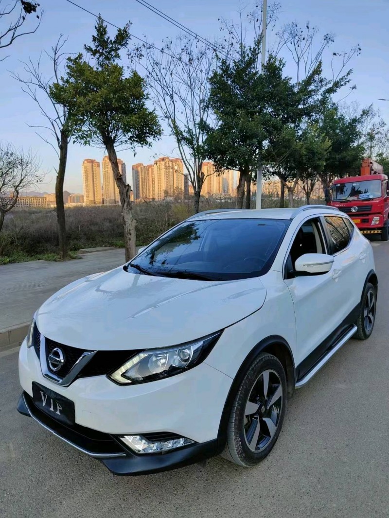 黔西南18年日產逍客5