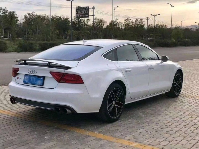 武威13年奧迪A7L4