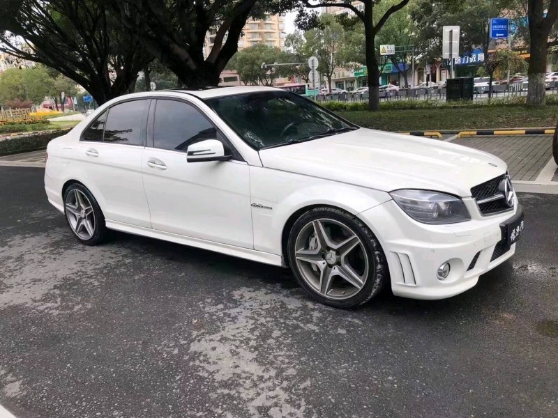 紹興11年奔馳AMG C2