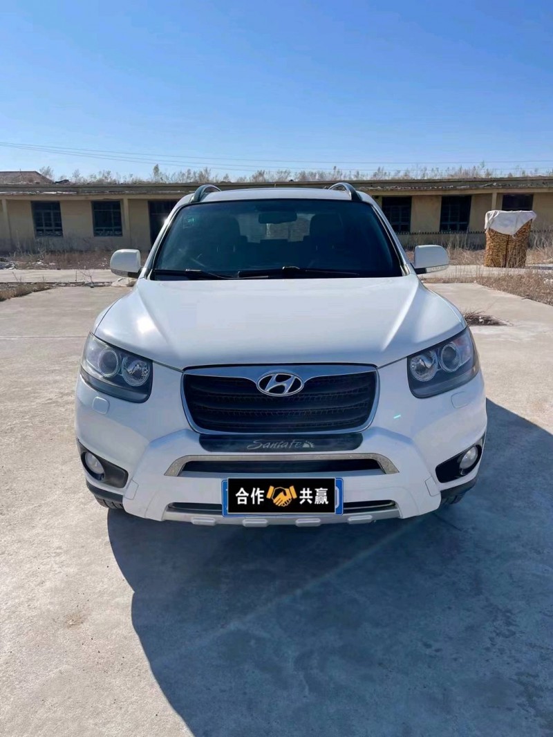 北京12年现代全新胜达9