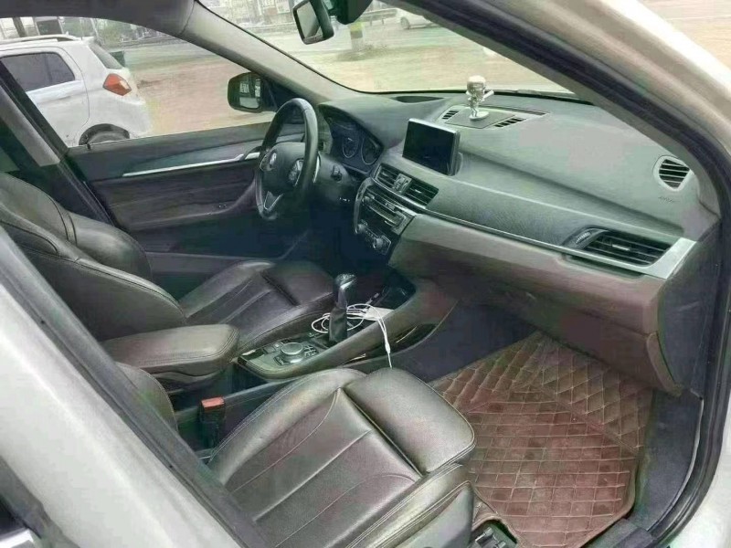 北京16年宝马X18