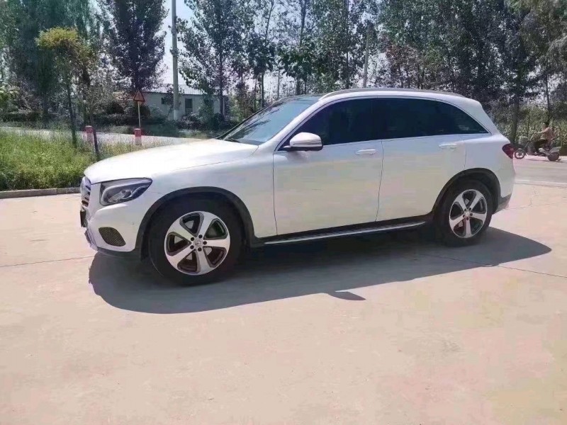 北京16年奔驰GLC7