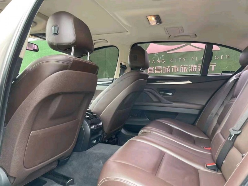 北京17年宝马5系4