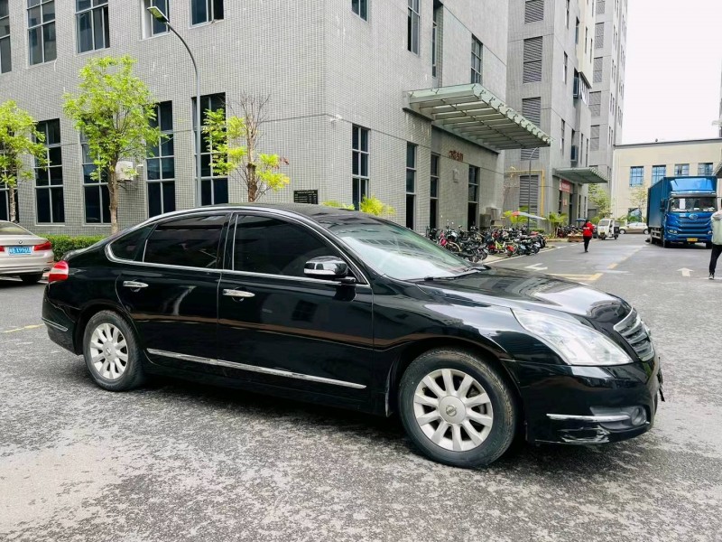東莞10年日產天籟2