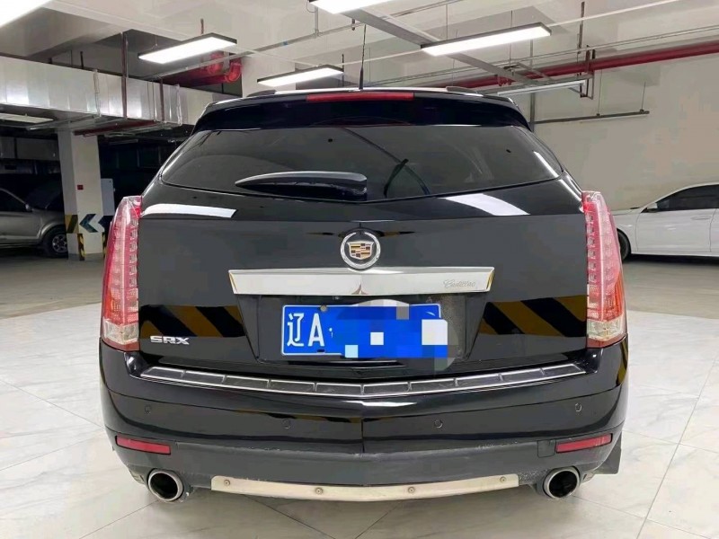 成都15年凱迪拉克SRX1