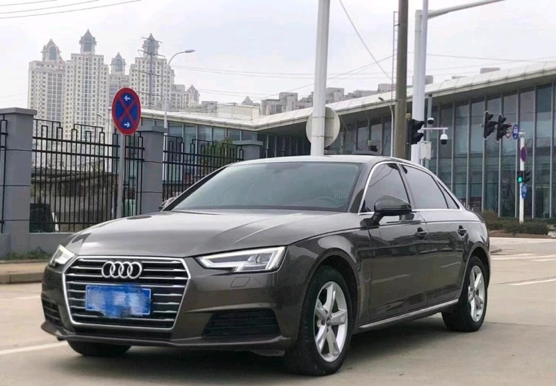 防城港18年奧迪A4L3