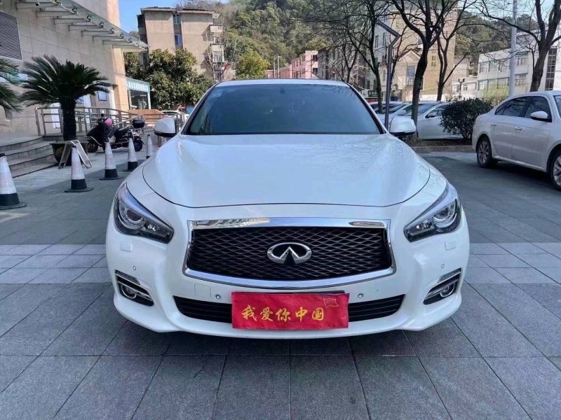 金華15年英菲尼迪Q50L1