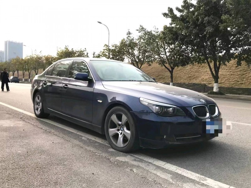重慶08年寶馬5系8