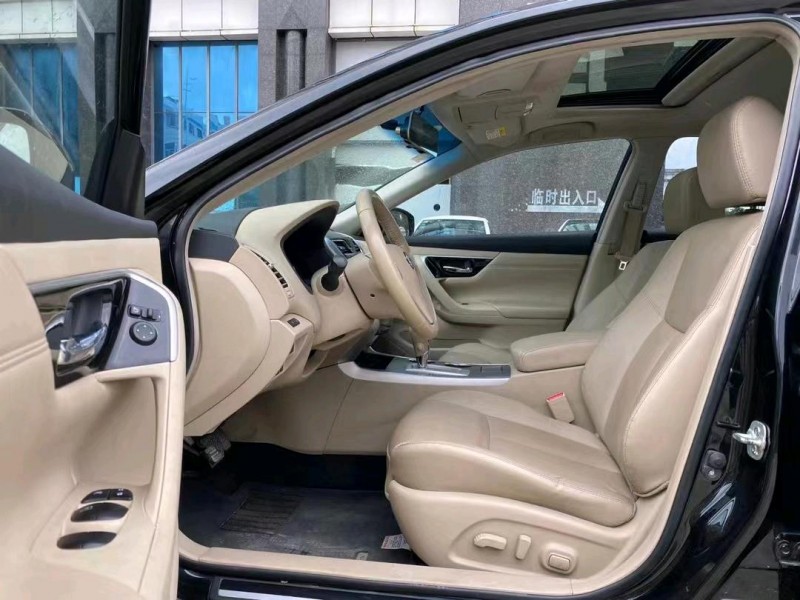 東莞16年日產天籟7