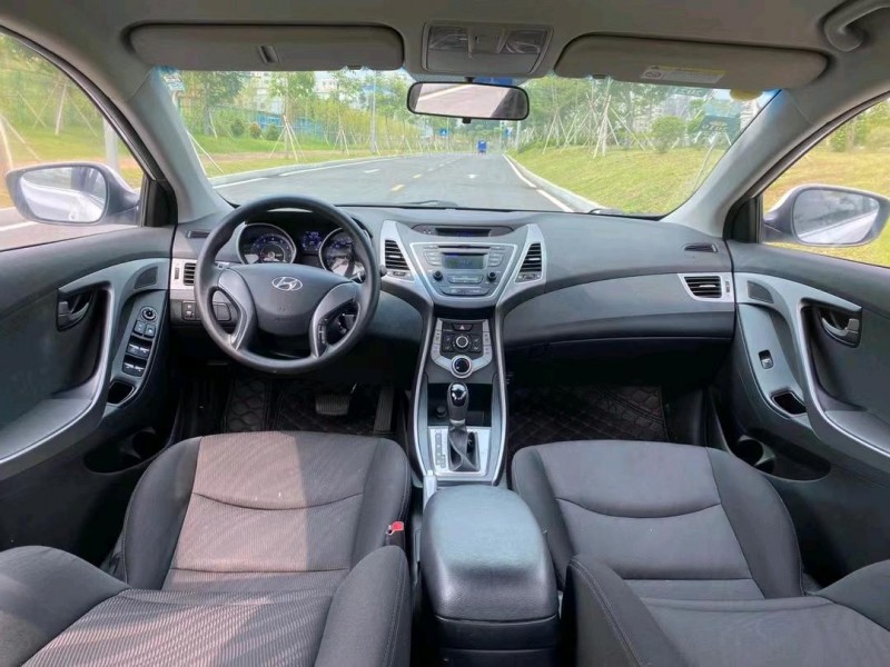 东莞17年现代朗动5