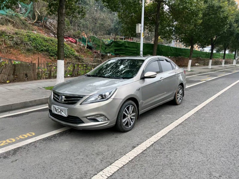 長沙16年長安汽車逸動3