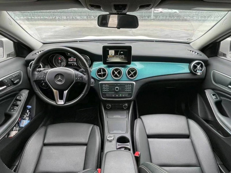 广州16年奔驰GLA5