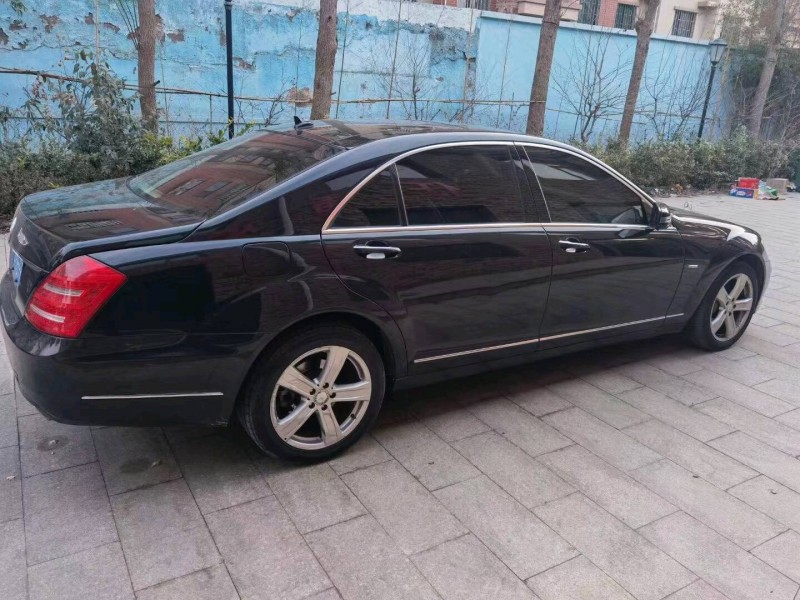潍坊11年奔驰S4