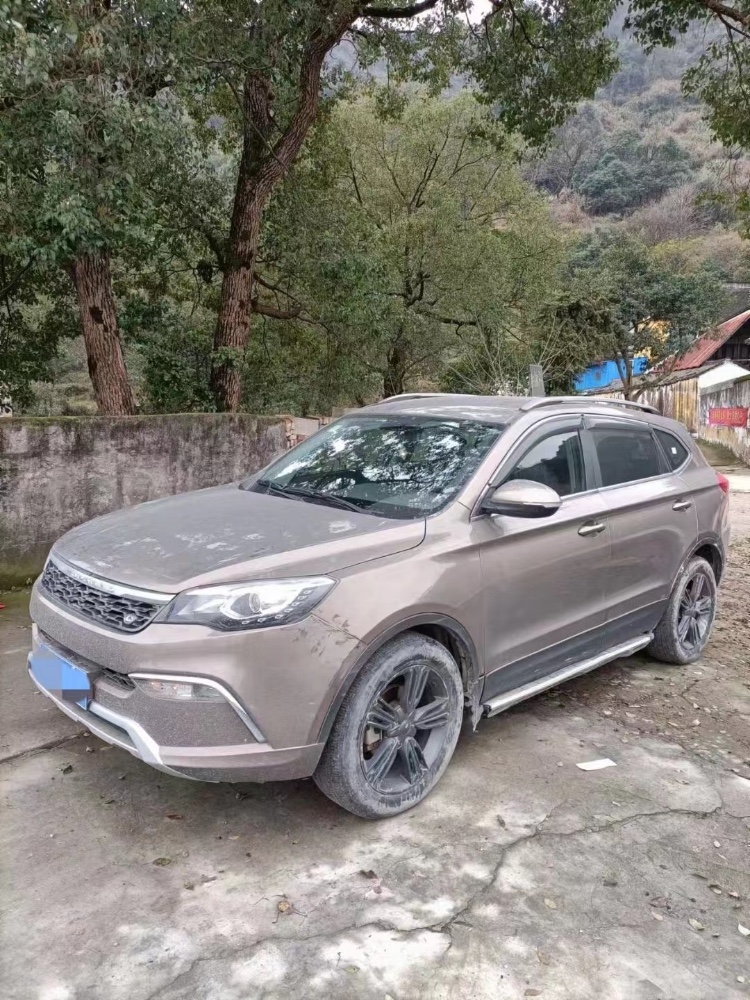 紹興15年獵豹汽車CS105