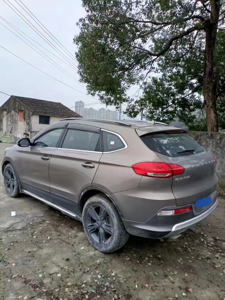 紹興15年獵豹汽車CS106