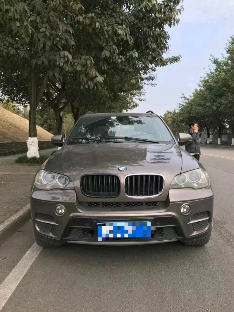 重庆12年宝马X51