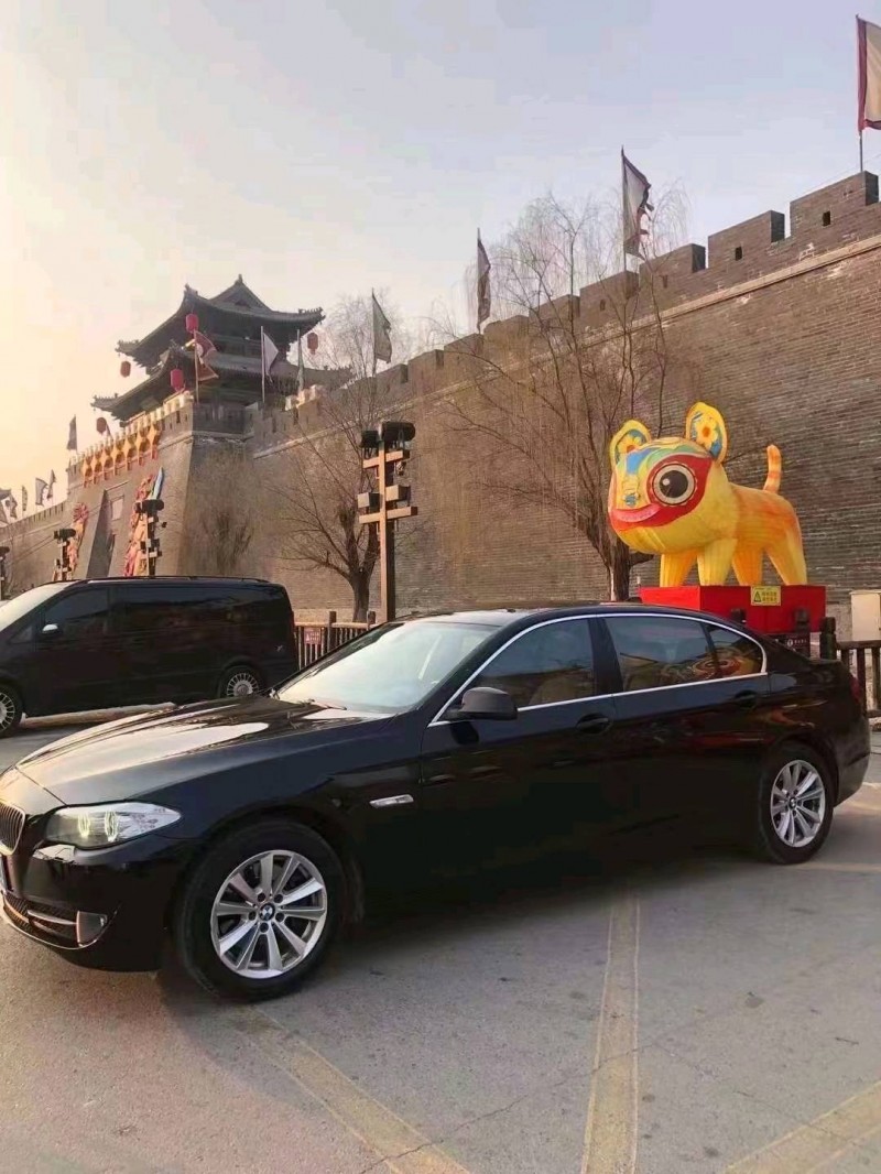 北京13年宝马5系3