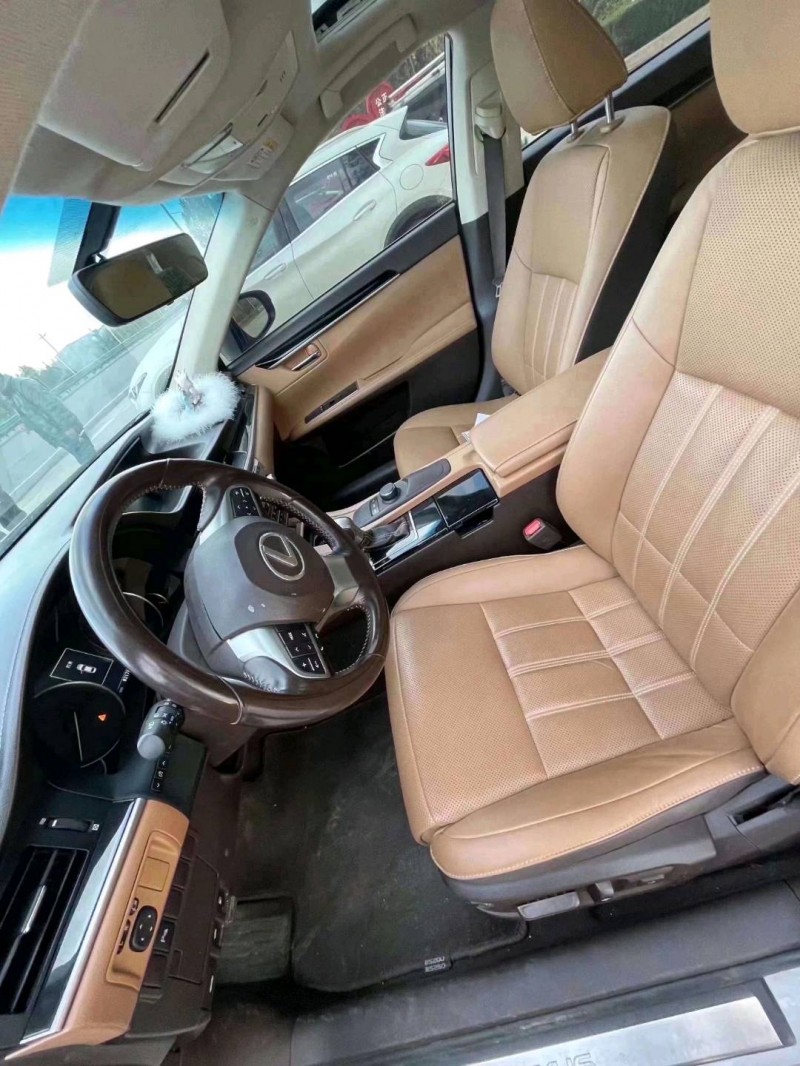 北京17年雷克萨斯ES4