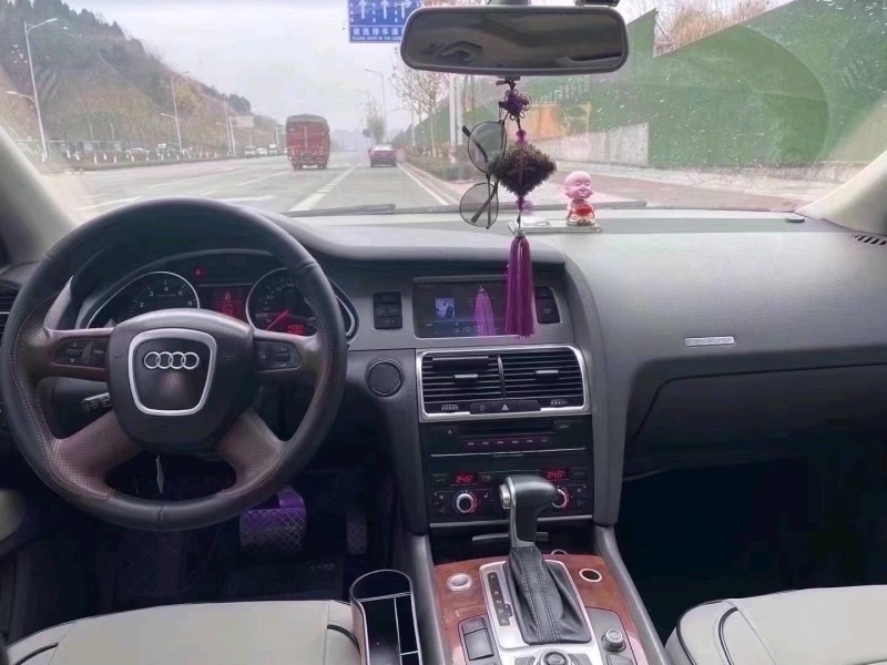 鄂州10年奧迪Q72