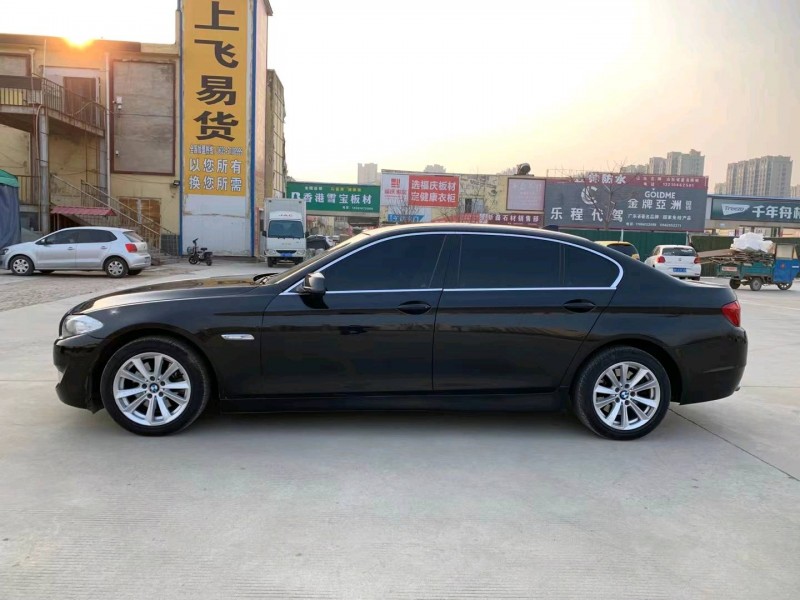 北京12年宝马5系5