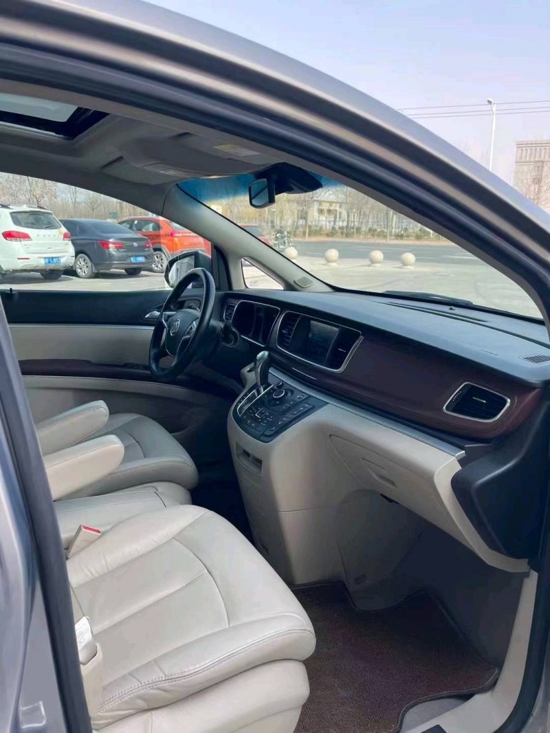 潍坊17年别克GL87