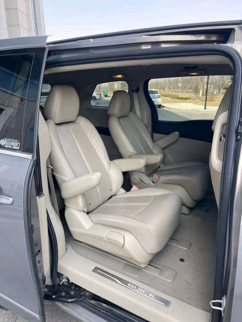 潍坊17年别克GL89