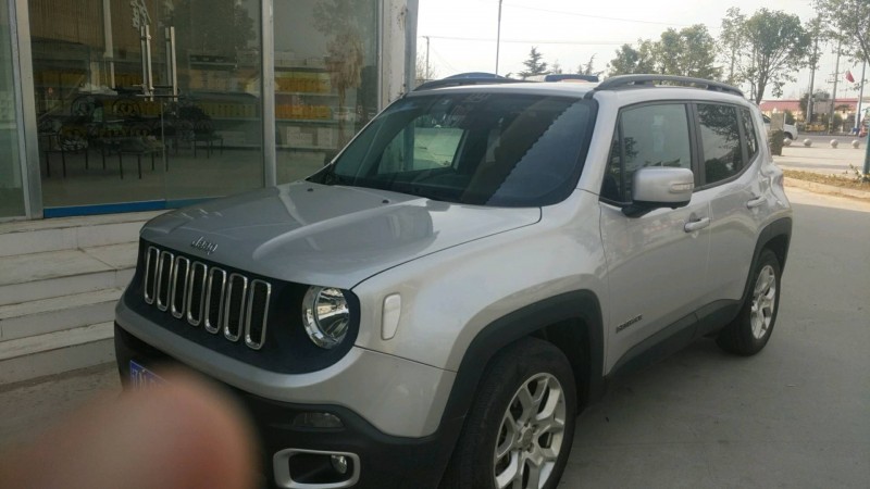 商丘17年Jeep自由俠1