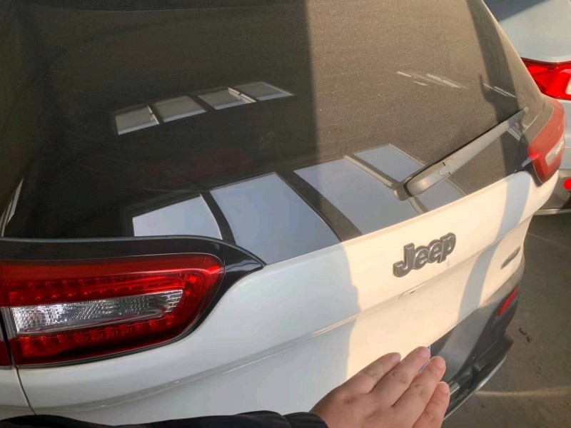 沈陽14年Jeep自由光2