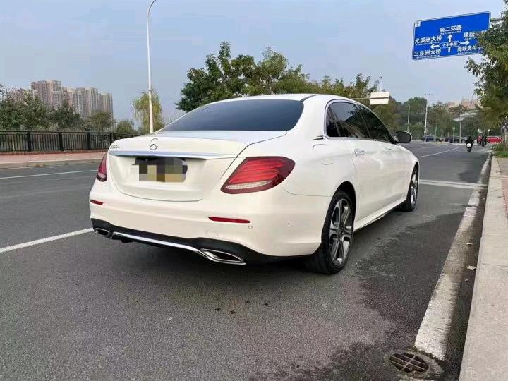 廈門18年奔馳E8